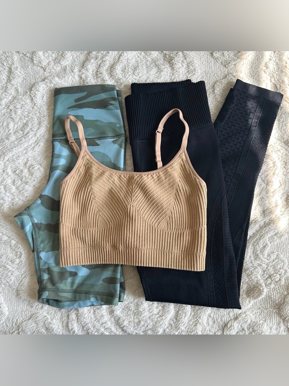 Fantastic Aerie Offline Workout Athletic Wear Size Small Leggings Sports Bra